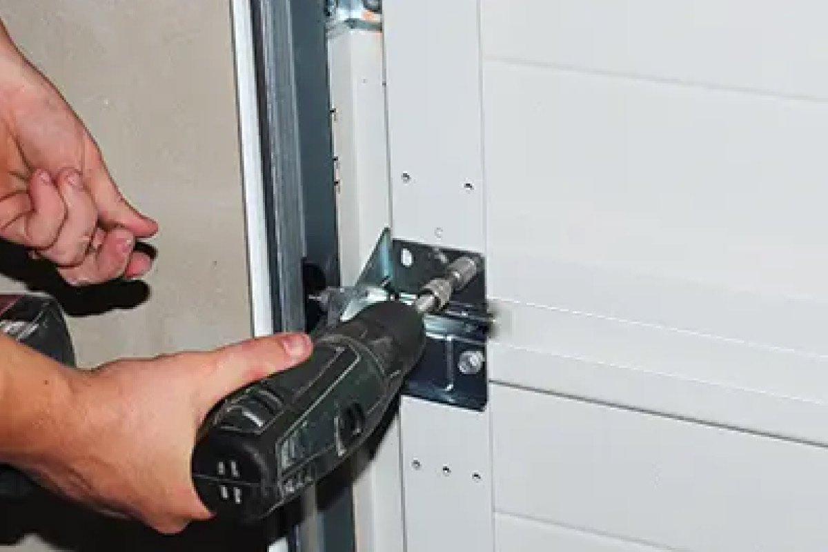 Expert Garage Door Repair in Plantation, FL — Fast, Reliable & Affordable
