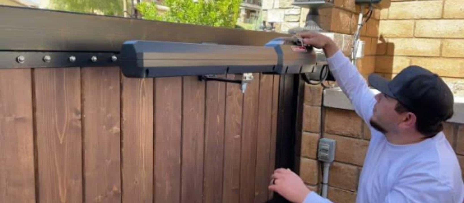 Garage Door Kingdom LLC - Professional Gates and Fences Services in Sunrise, FL | Broward County